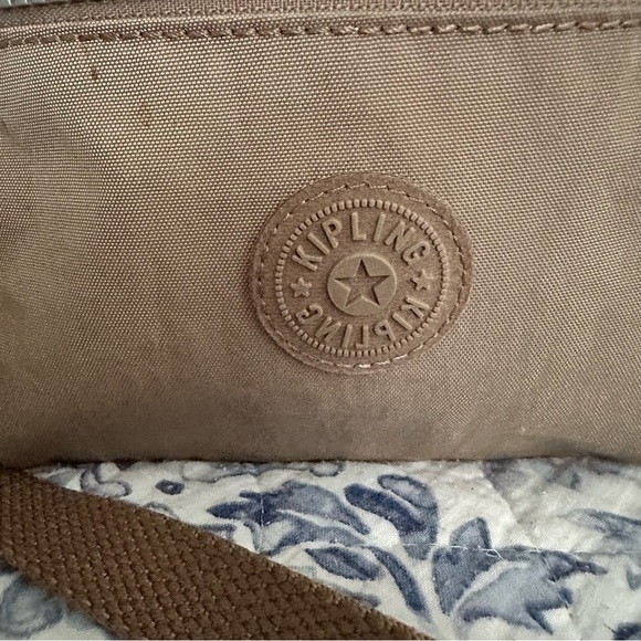 Kipling Keiko Metallic Triple Zip Crossbody Mini Bag - Hazelnut - Picture 9 of 10
